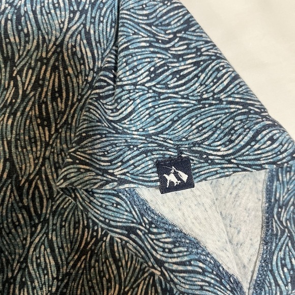 Fish Hippie Co. Mens L Polo Golf Stretch Performance Glen Blue Pocket Casual - Picture 3 of 7